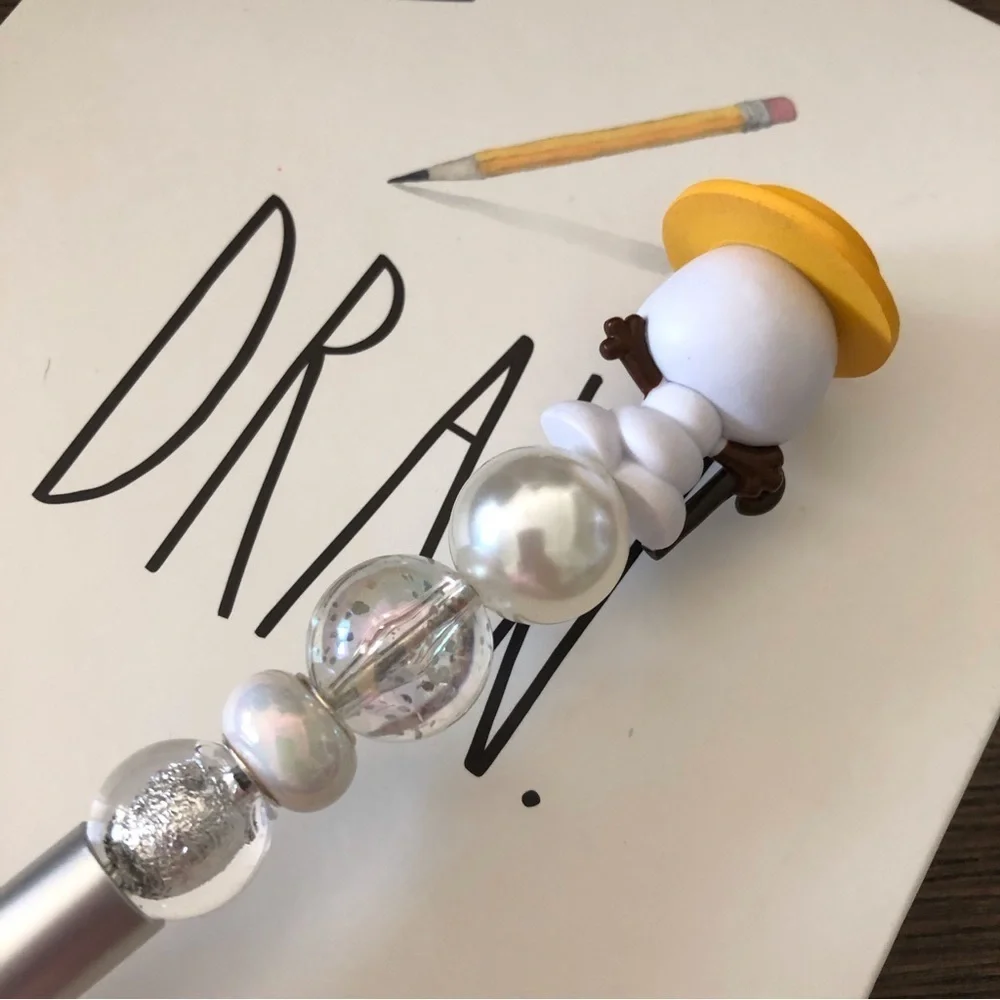 Disney Doorables: Frozen: Olaf in summer handmade beaded pen